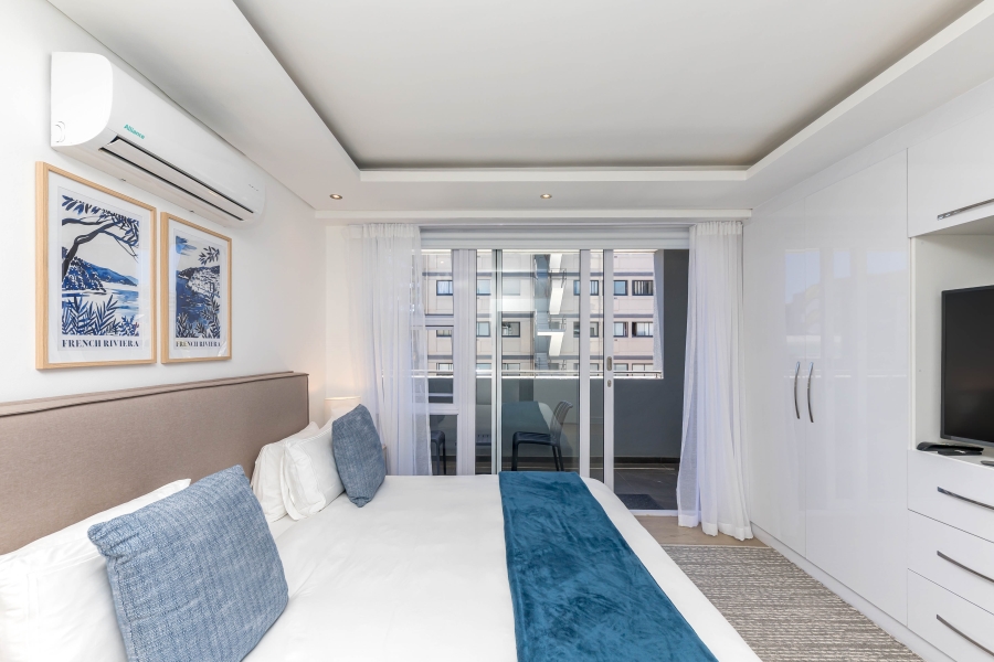 2 Bedroom Property for Sale in Sea Point Western Cape